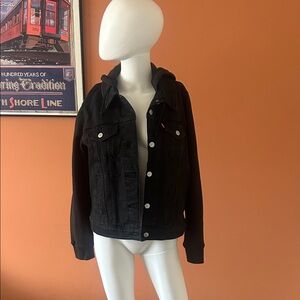 LEVI STRAUSS “ORIGINAL TRUCKER JACKET” black hooded jean jacket